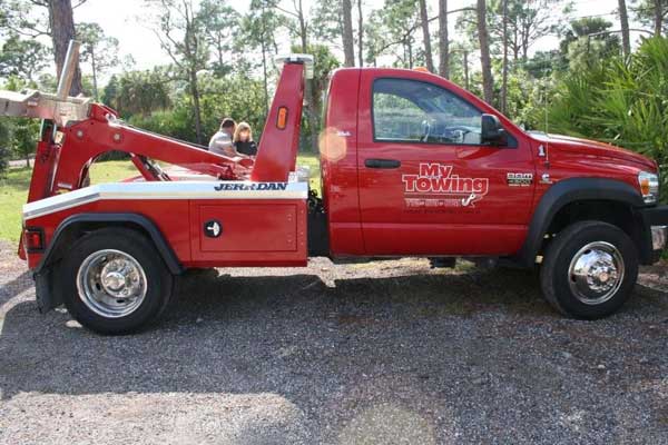 Truck Signs, Graphics and Lettering